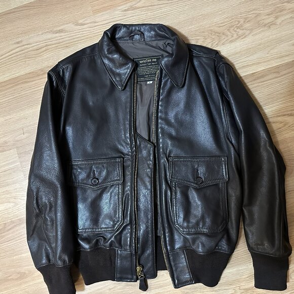 Sporty's Pilot Shop Other - Sporty's Pilot Shop Size M Classic GOATSKIN Leather Flight Jacket Bomber Top Gun